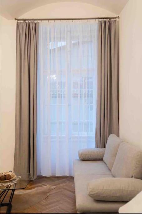 Cozy Flat By Wenceslas Square! Prague Luaran gambar